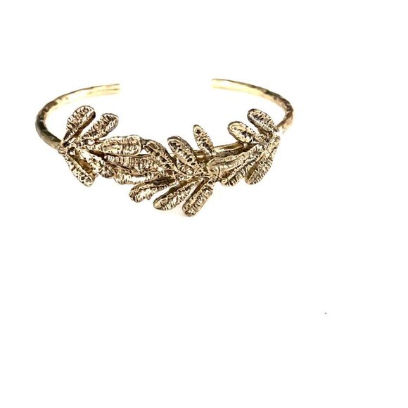 Banana Republic Antique Gold Enamel Open End Leaf Cuff Bracelet NWT 45 - Picture 4 of 4